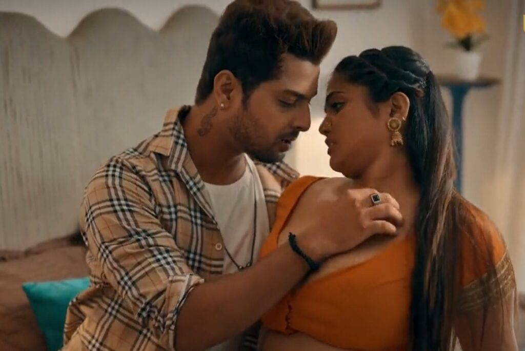 Bharti jha romantic video